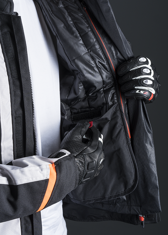 4 inner phone pocket